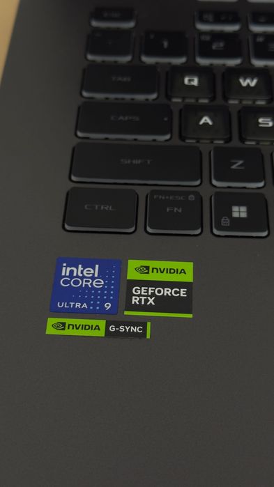 Laptop Gaming Asus Rog Strix G18