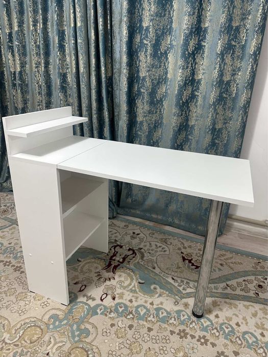 Продам стол для маникюра новый