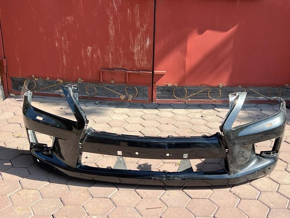 Продам бампер лексус LX 570