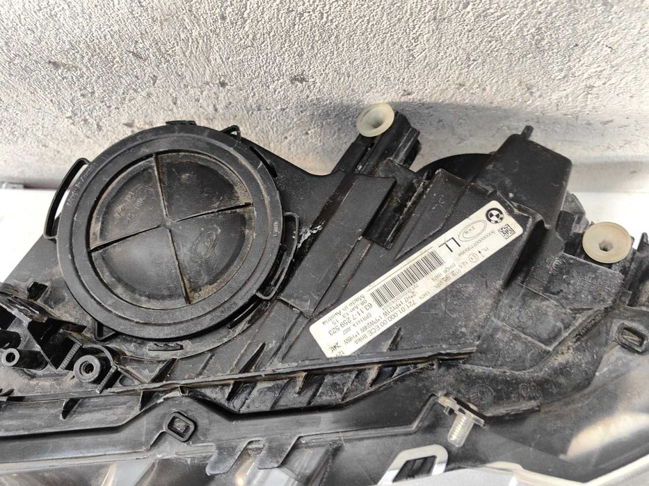 Оригинален фар  Бмв Ф30  BMW F30 F31