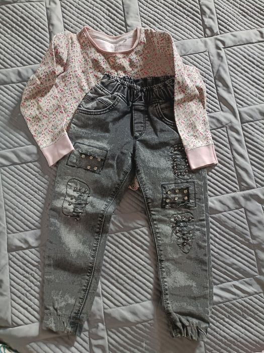 Продам пакет вещей на девочку от 3 до 4 лет