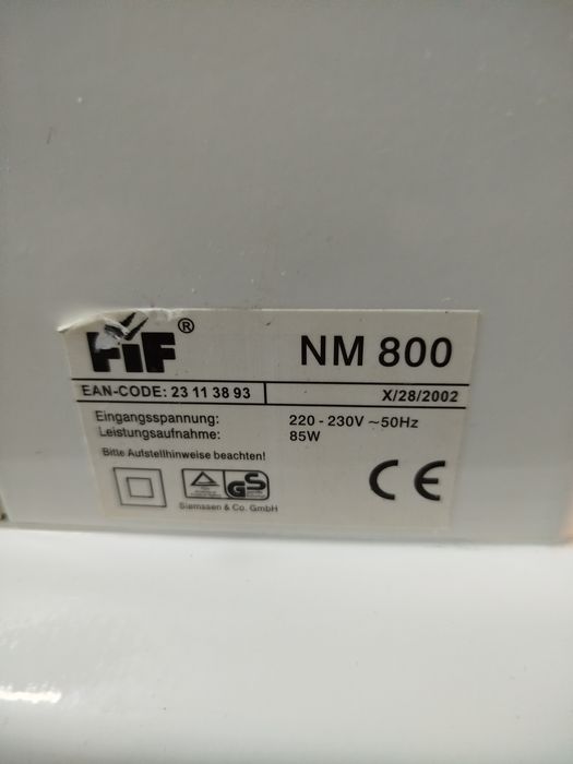 Mașină de cusut fif