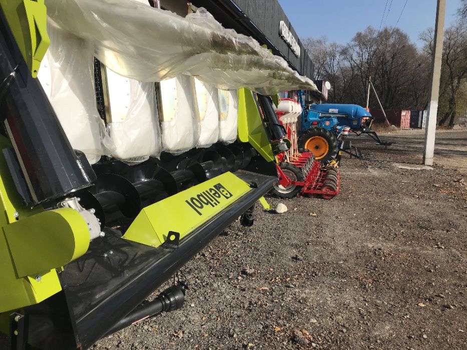 Жатка 6 ти рядная для уборки Кукурузы на зерно.