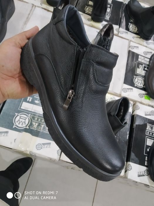 Сапоги мужские  с мехом  из натуральной кожи.Есть доставка