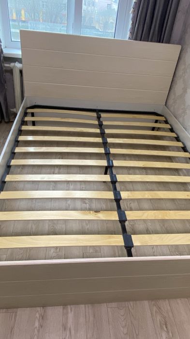 Продам спальный гарнитур 200.000