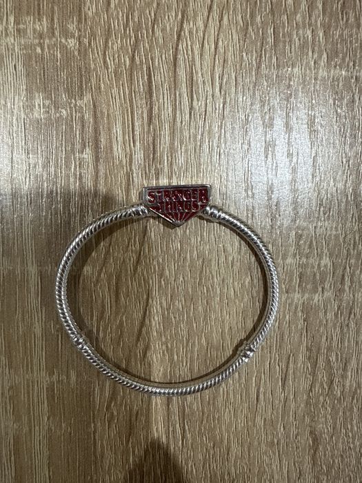 Игрушки Kinder joy stranger things