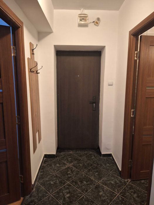 Inchiriere garsoniera la preț de 350 E