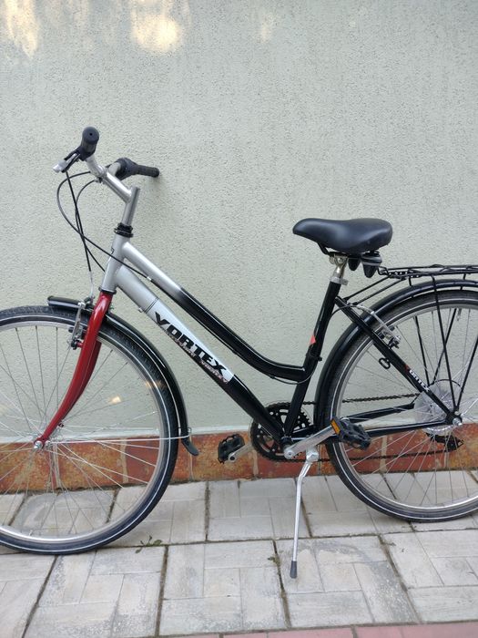 Bicicleta servisata R28 trimit