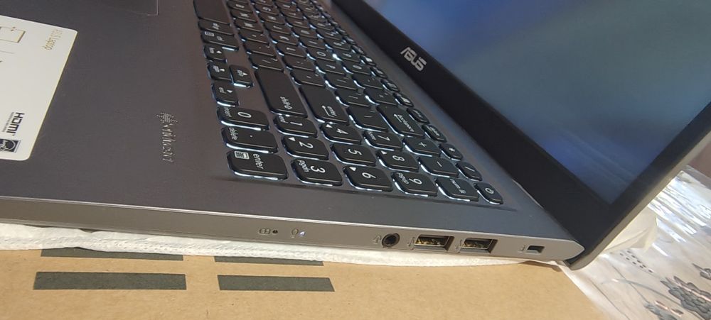 Laptop asus nou intel, nvme ssd, ddr4