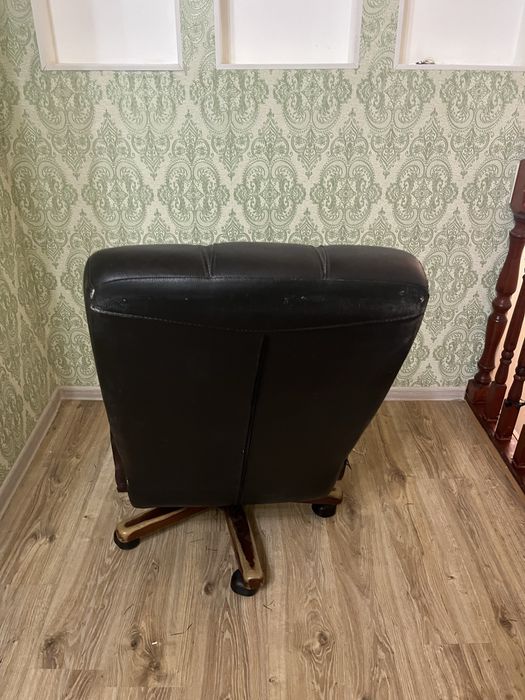 кресло сатам     .