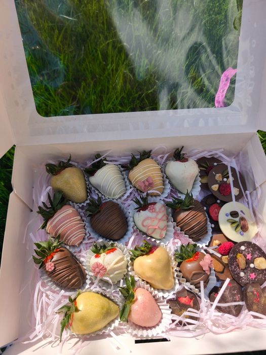 Căpșuni proaspete in ciocolata