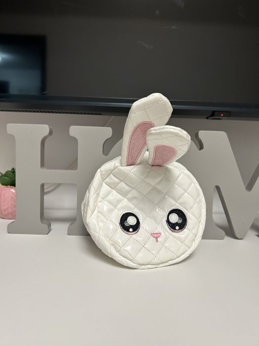 Papusa Nanna Na, cu gentuta iepuras