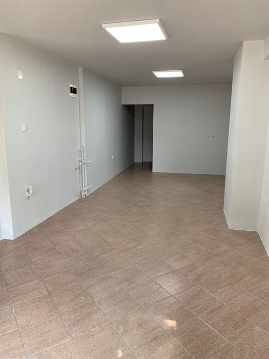 Дава се под наем Магазин в София, Център - 39 кв.м за 390 € - Снимка #16