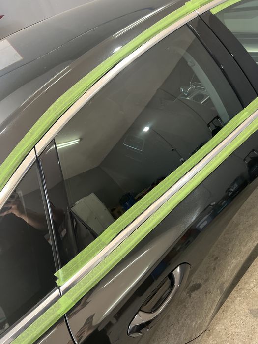 Ofer servicii de polish profesional auto