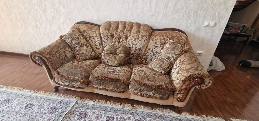Диван, кресла, срочно продаем