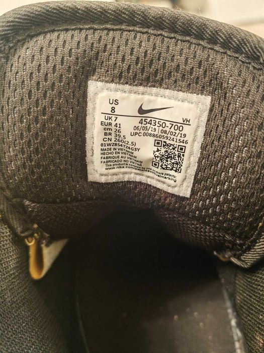 Оригинални NIKE зимни обувки, 42 размер