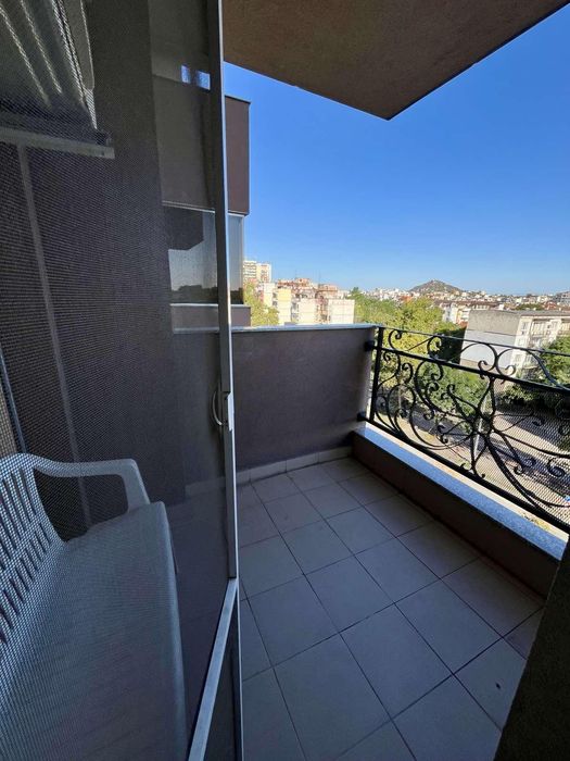 Дава се под наем Тристаен апартамент в Пловдив, Южен - 100 кв.м за 612 € - Снимка #7