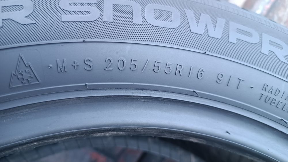 205/55/16 Nokian