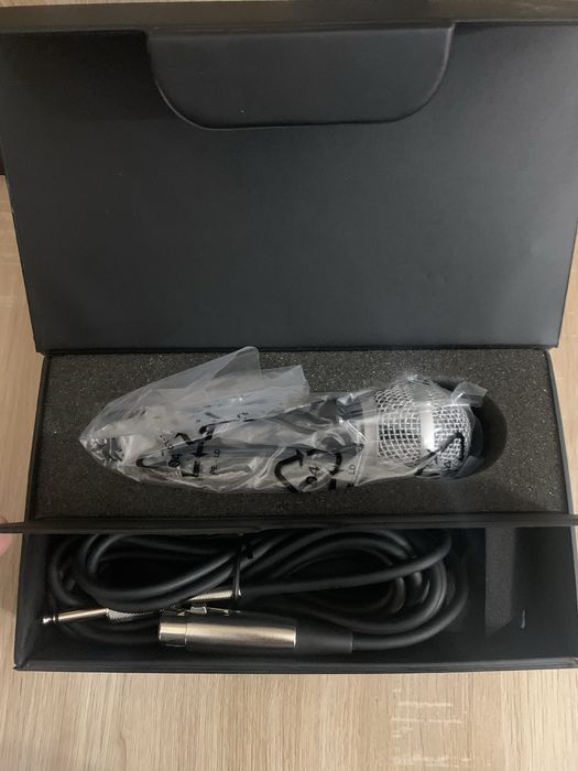 Microfon dinamic
