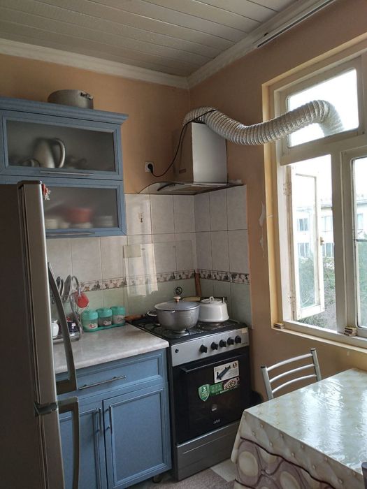 Срочно продаётся квартира Мирабадский р-н Куйлюк массив 1 2/4/4
