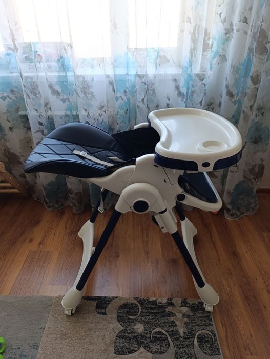 Стул для кормления.