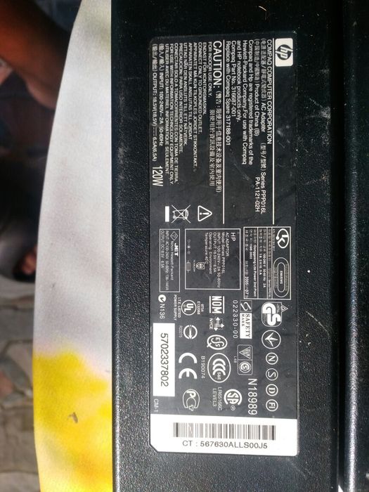 AC/DC adapter TOSHIBA ,ASUS si hp