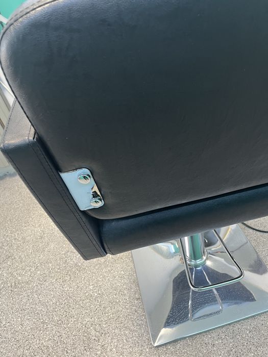 Продам парикмахерской кресло