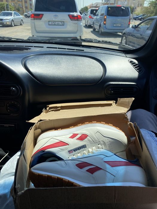 Reebok кроссы и кеды