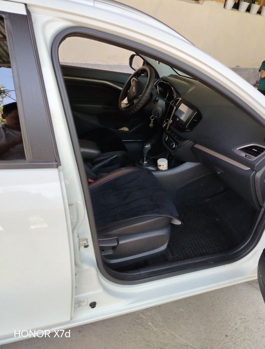 Lada Vesta sotiladi