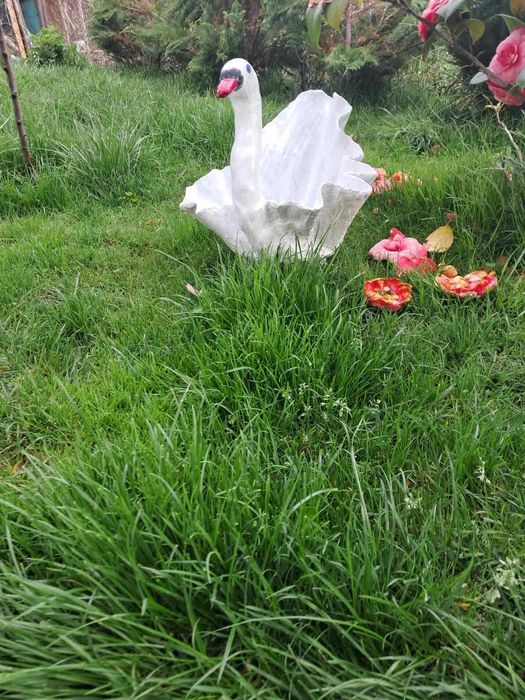 Ръчно изработени лебеди