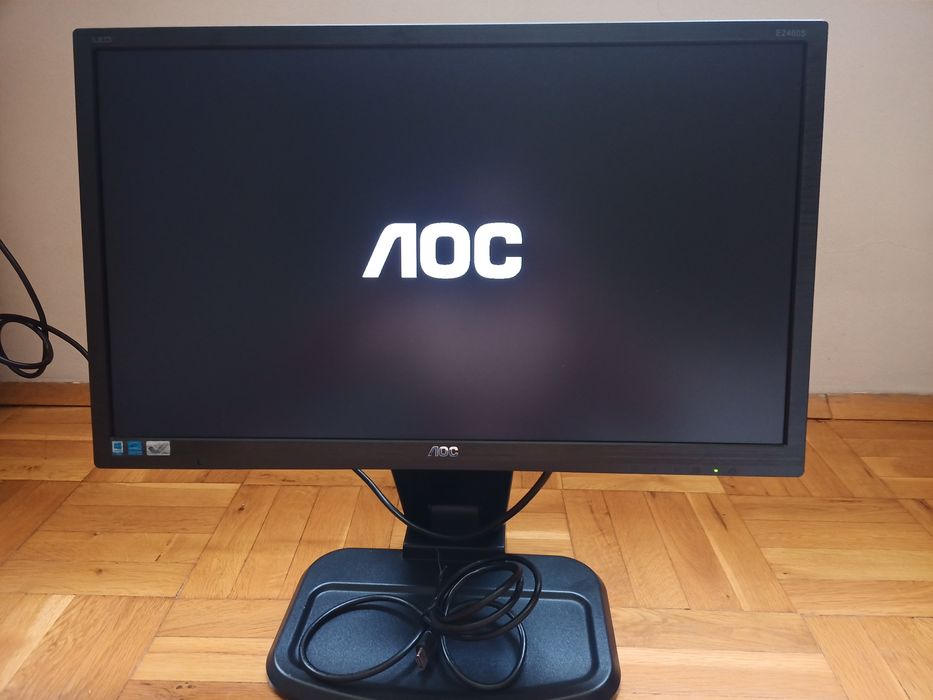 LED Монитор AOC e2460s 24 инча