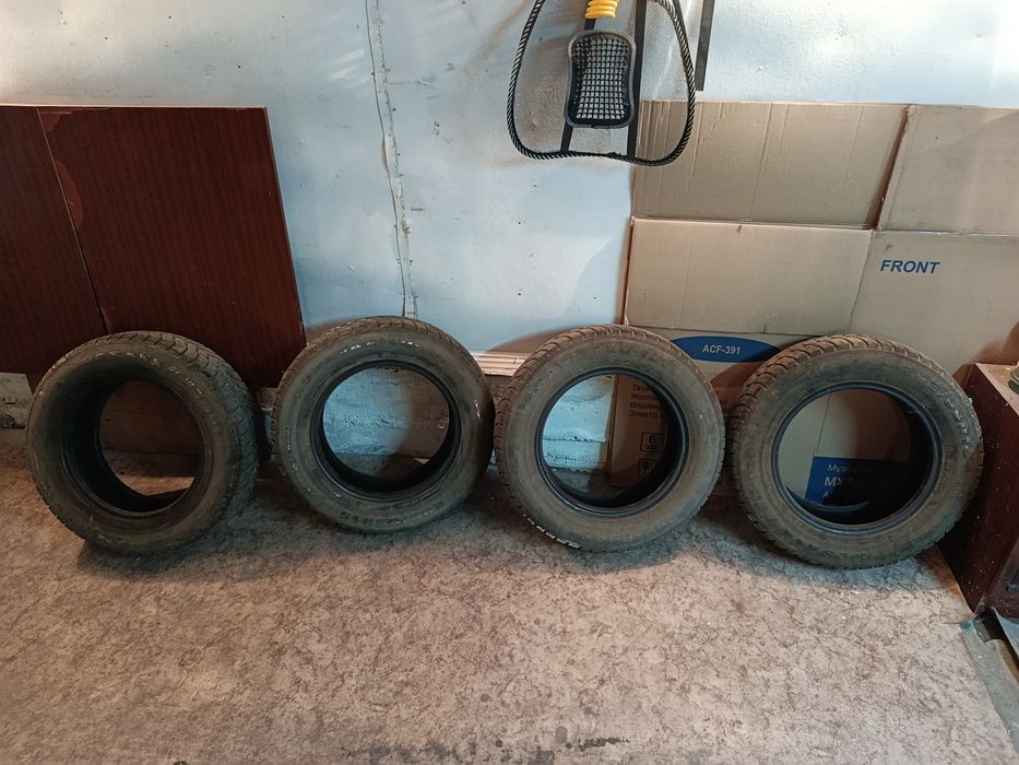 Продам комплект шины