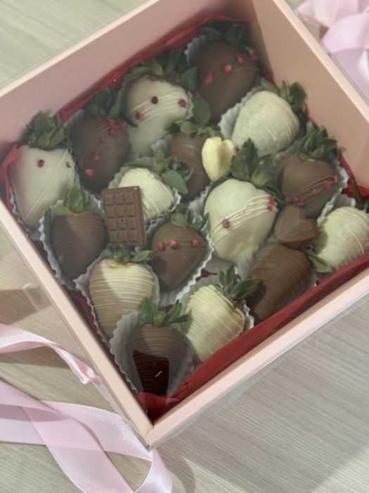 продается подарочные коробки