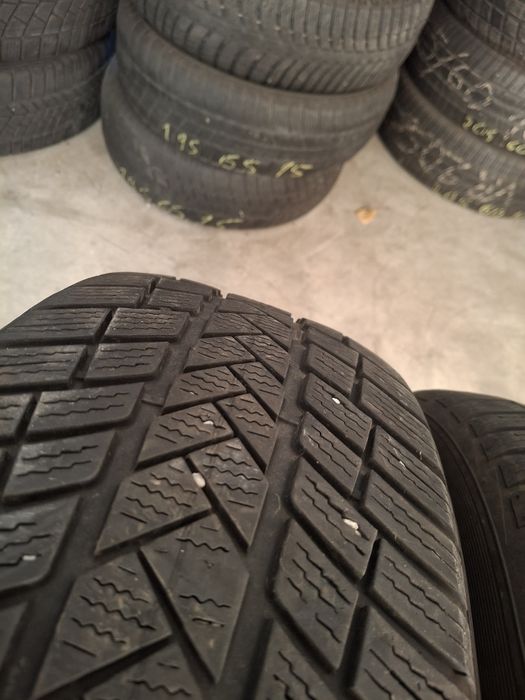 2 Anvelopele de iarnă 215 60 r17 Vredestein