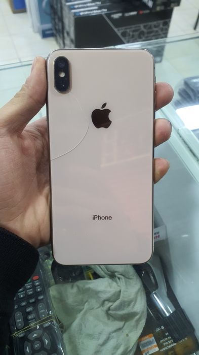 Продаётся телефон XS Max
