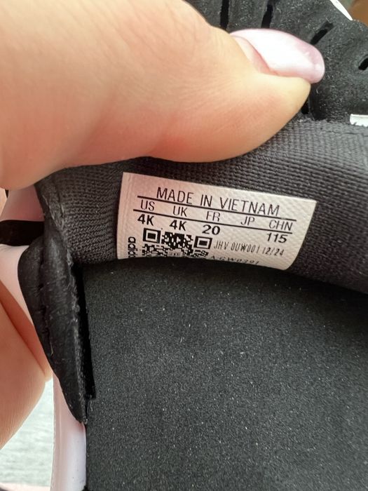 Бебешки сандали. Адидас