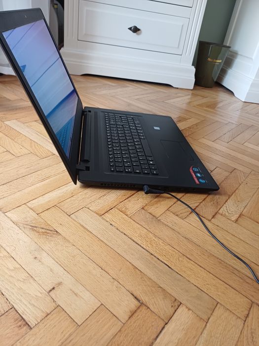 Laptop slim Lenovo i3-7th ddr4  2tb