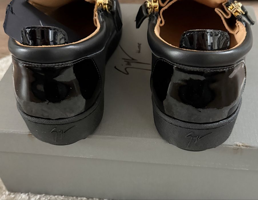 Мъжки обувки Zanotti