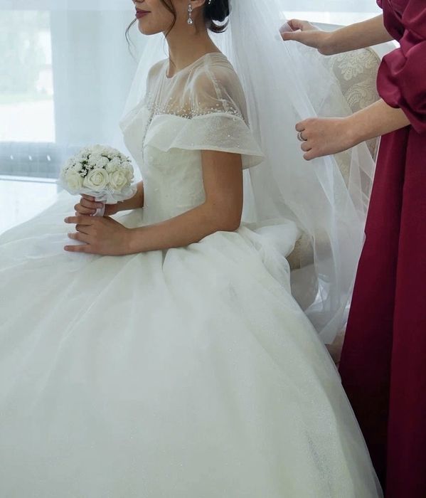 Продаю свадебное платье