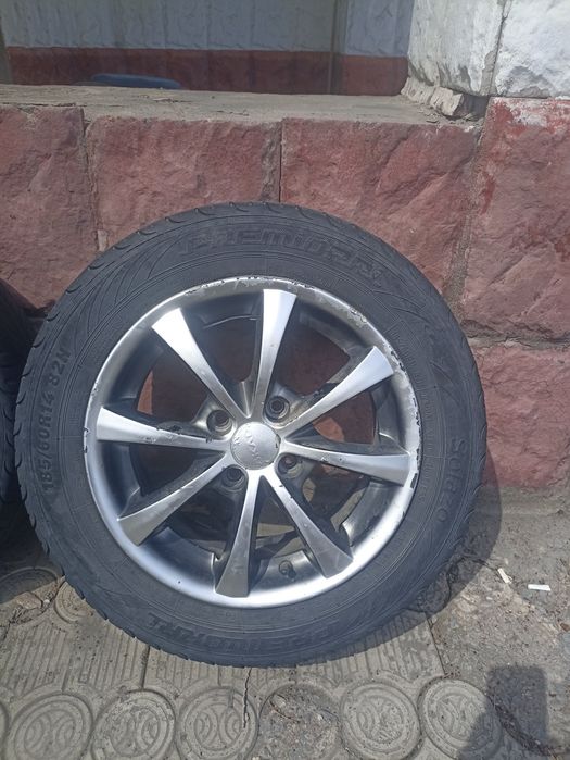 Продам диски с резиной