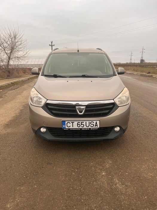 Dacia Lodgy 2012