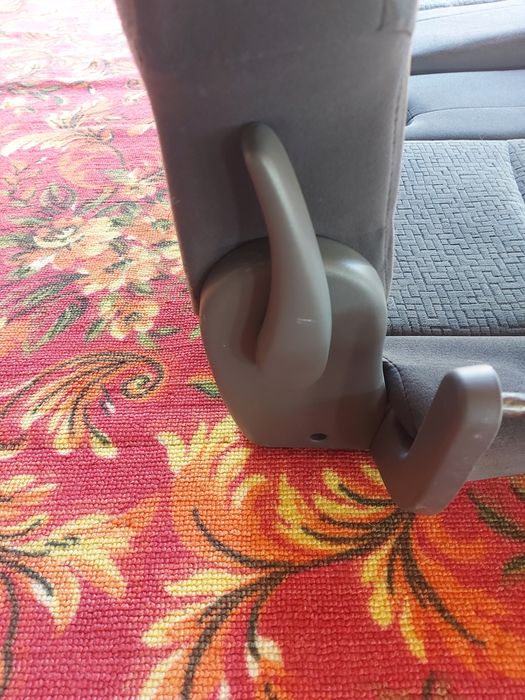 Сидения трети рияд