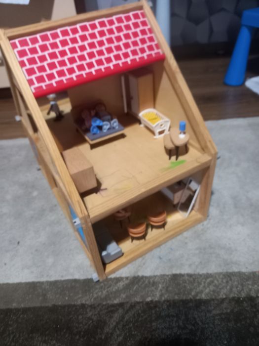 Căsuța lemn  pentru copii