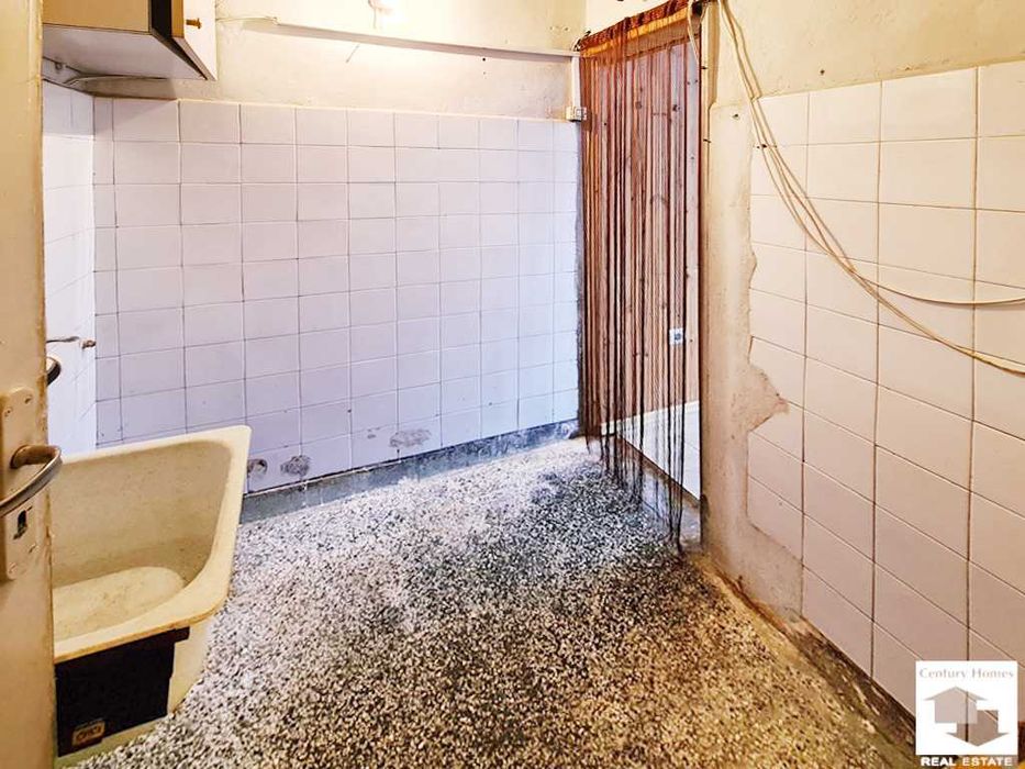 Дава се под наем Магазин в Велико Търново, Център - 15 кв.м за 250 € - Снимка #3