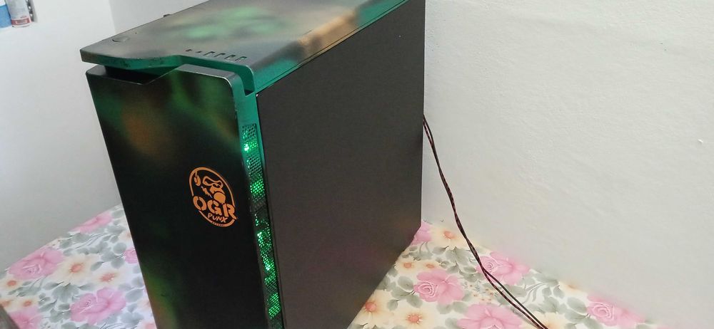 PC i5 7500 8g DD4 RX 580 8GB 256bit ssd+hard calculator unitate gaming