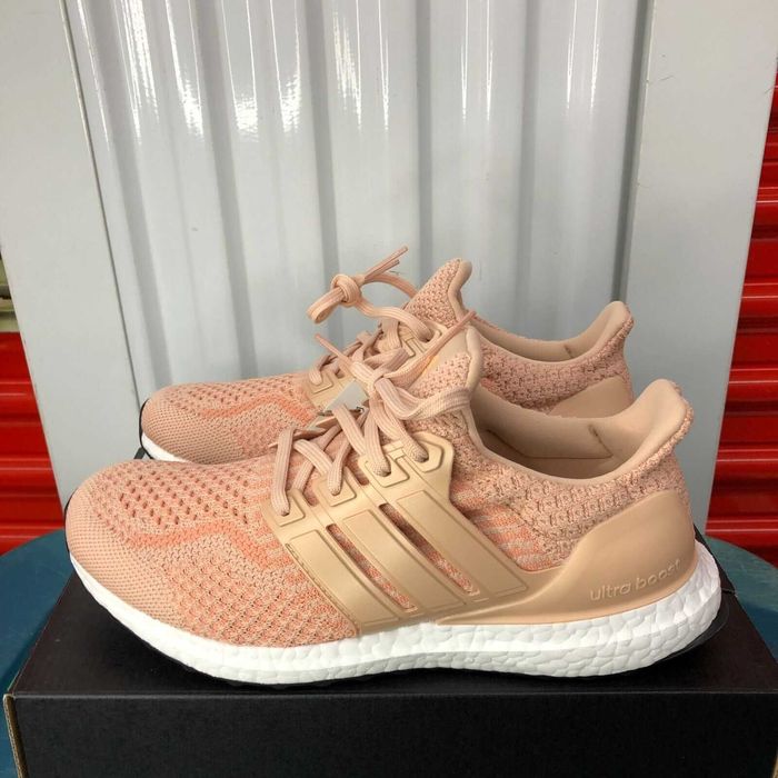 Оригинални маратонки * ADIDAS ULTRABOOST DNA 5.0 * EU42