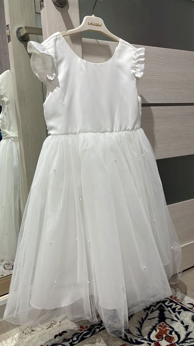 Продается детское платье 134-140 р