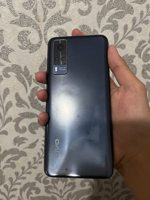 Продам телефон Vivo Y53S