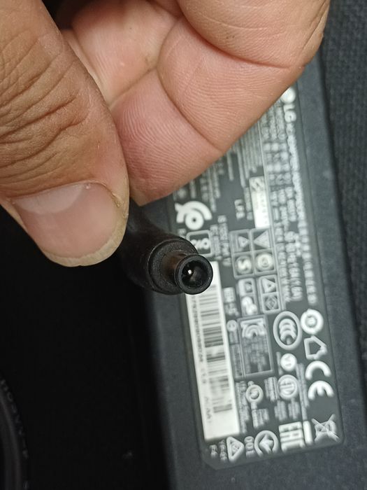 Incarcator alimentator TV LG 19v 3 42A. Este testat

#9