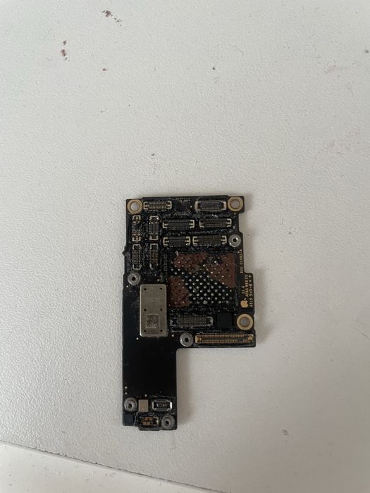 Плата IPhone 11 pro 257gb